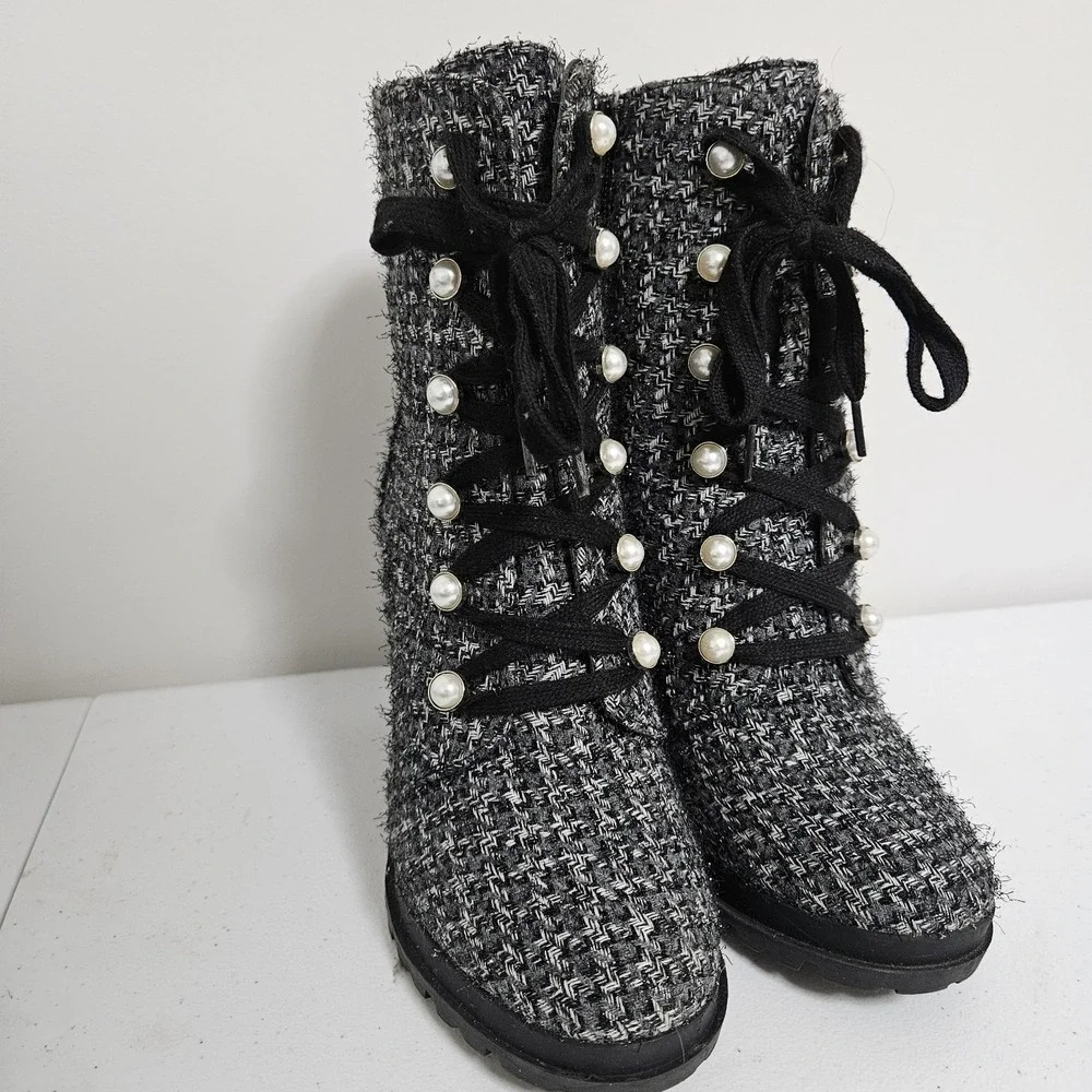 Just Fab Platform Lug Boots Women 7.5 Black Shandee Pearl Tweed Lace Up Gothic